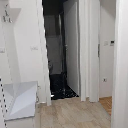 Apartman Iris *