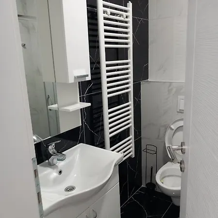 Apartman Iris *